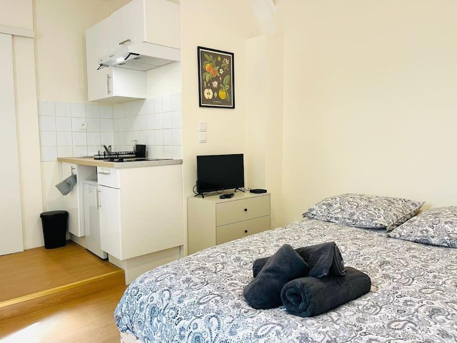 Appartement Le Petit Meuble Hyper Centre à Orléans Extérieur photo