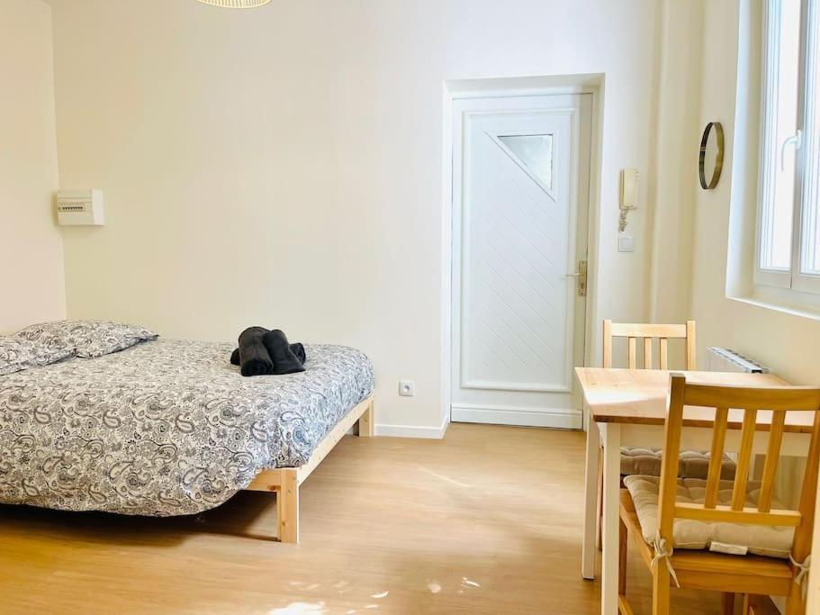 Appartement Le Petit Meuble Hyper Centre à Orléans Extérieur photo